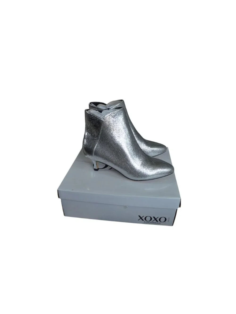 New XOXO Kyrie Ankle Booties Sparkly Silver Women's Size 7 Disco Party Low Heel